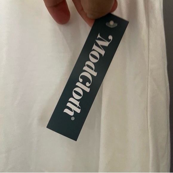 ModCloth Women’s Tank Top Size S white hi low - Picture 3 of 5